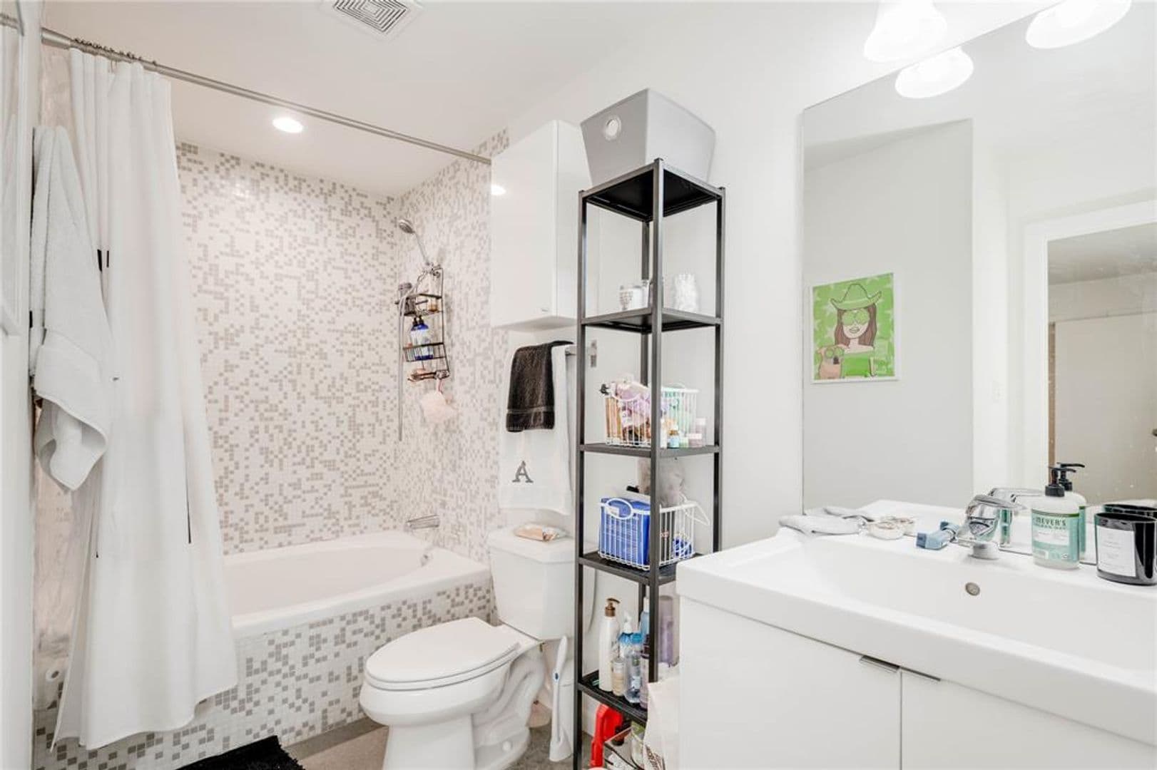 Austin House: 710 E. 45th St