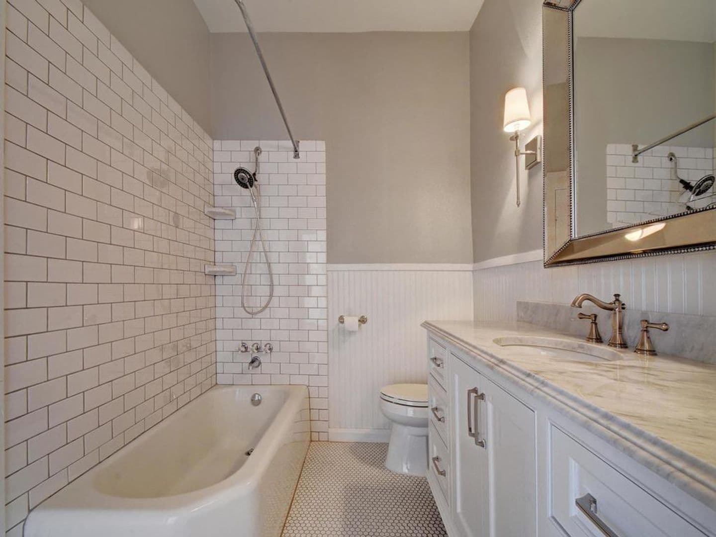 Austin House: 1203 W 22nd 1/2 St