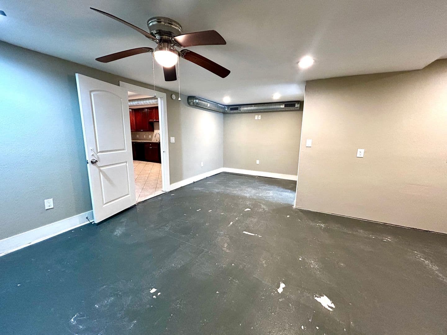 Austin Multiplex: 3305 Clawson Rd