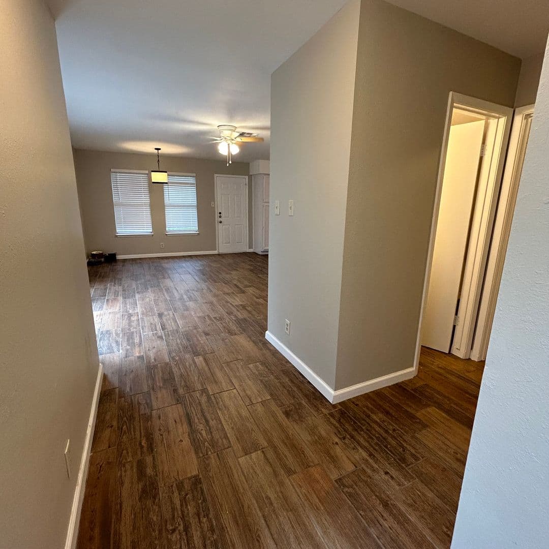 Austin Multiplex: 1700 Waterloo Trl