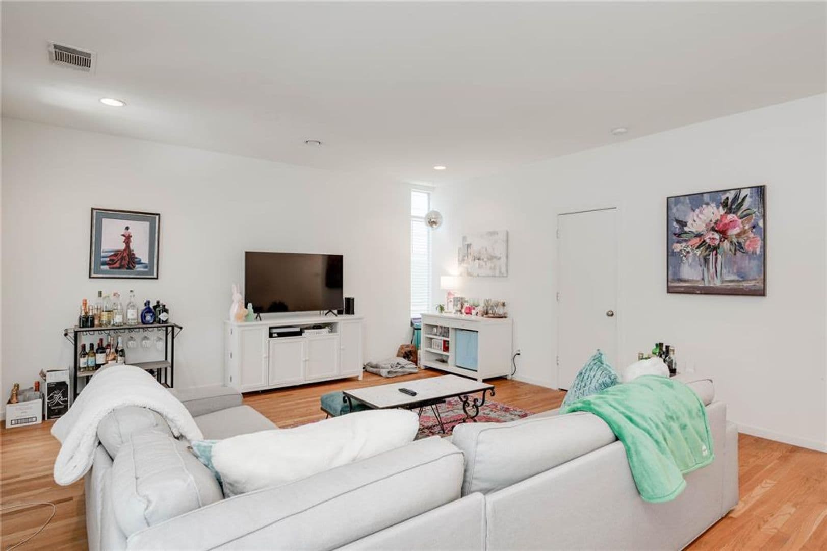 Austin House: 710 E. 45th St