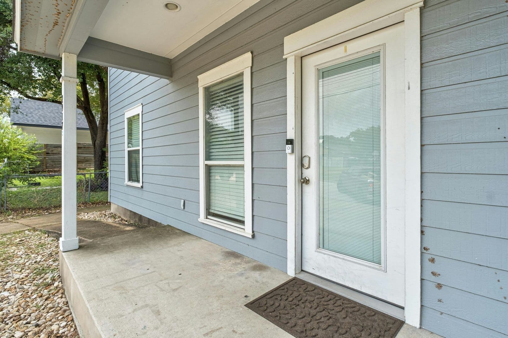Austin Multiplex: 2917 E 16th St