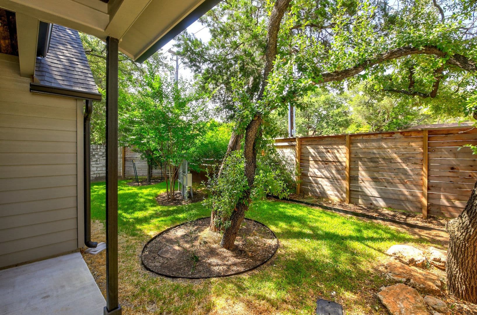 Austin House: 4804 Duval Rd