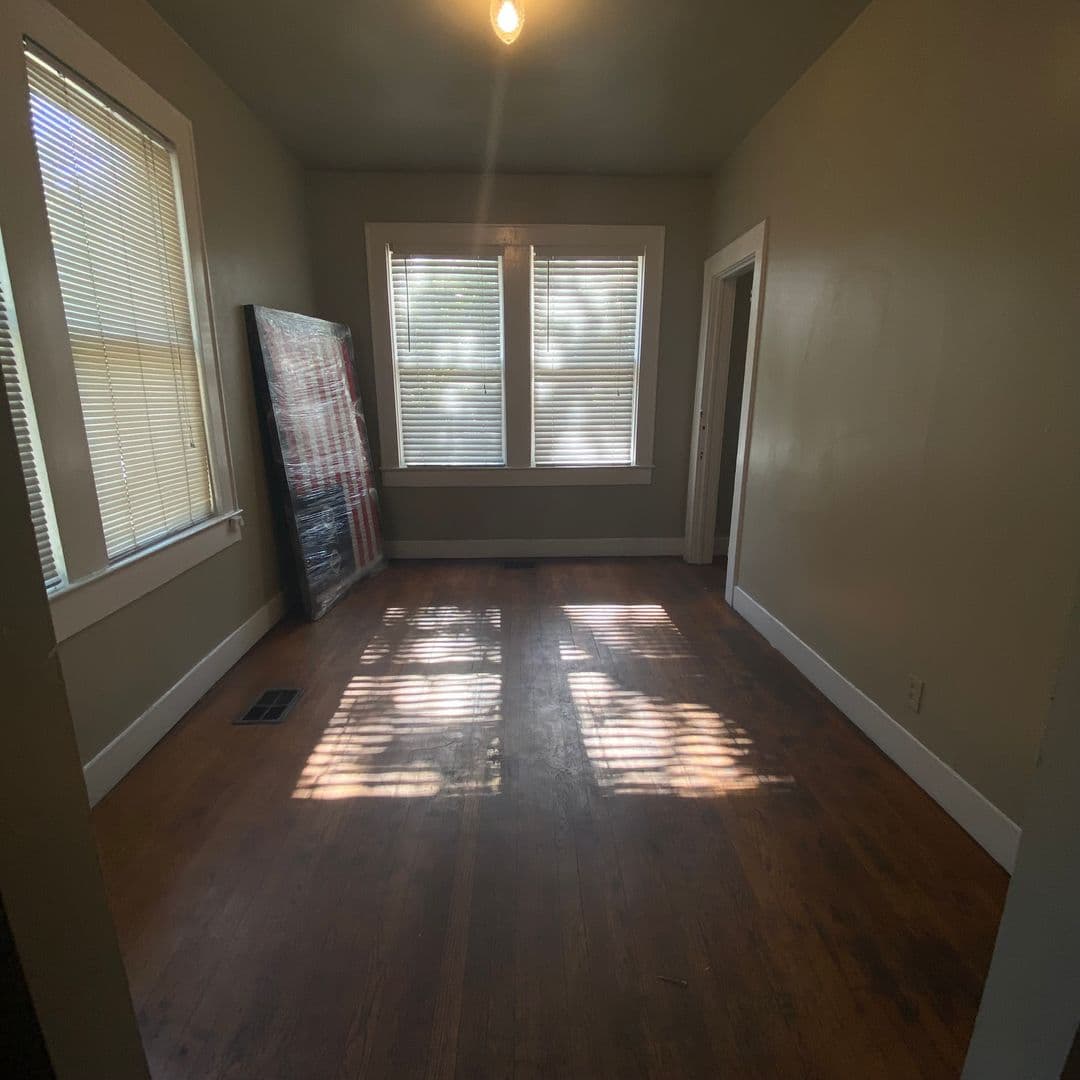 Austin Multiplex: 2714 Whitis Ave - Entire House