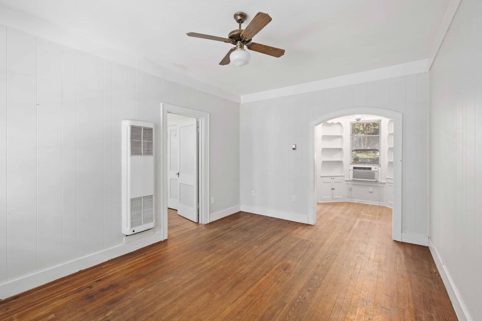 Austin Multiplex: 202 E 31st St