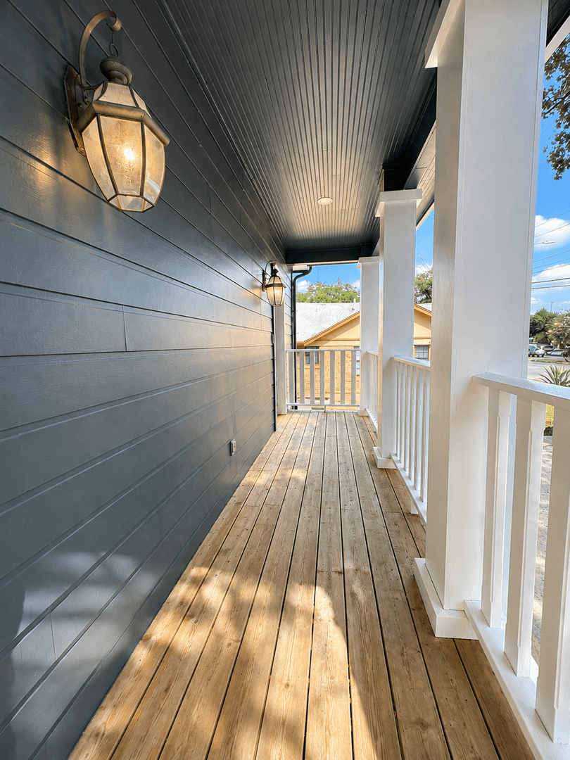 Austin House: 804 E. Dean Keeton St