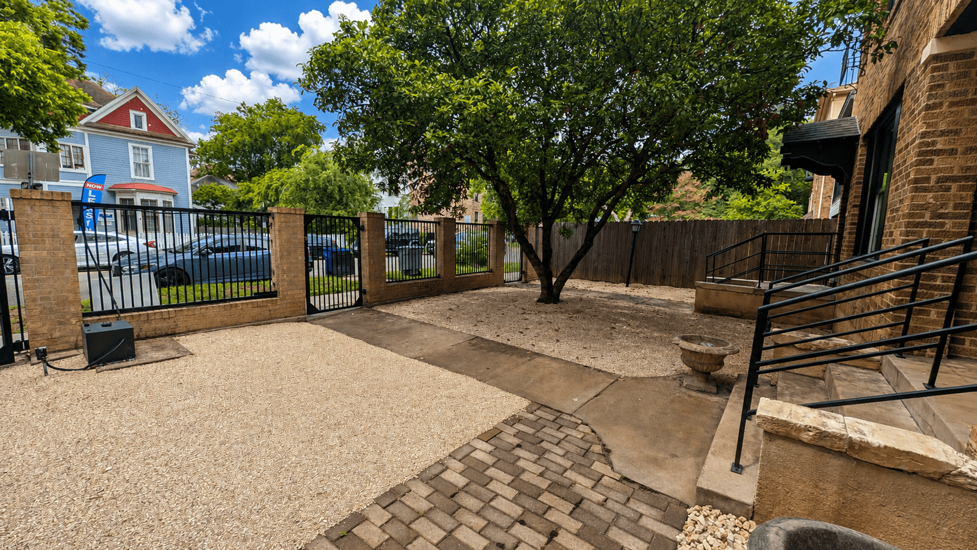 Austin House: 910 W 22nd 1/2 St