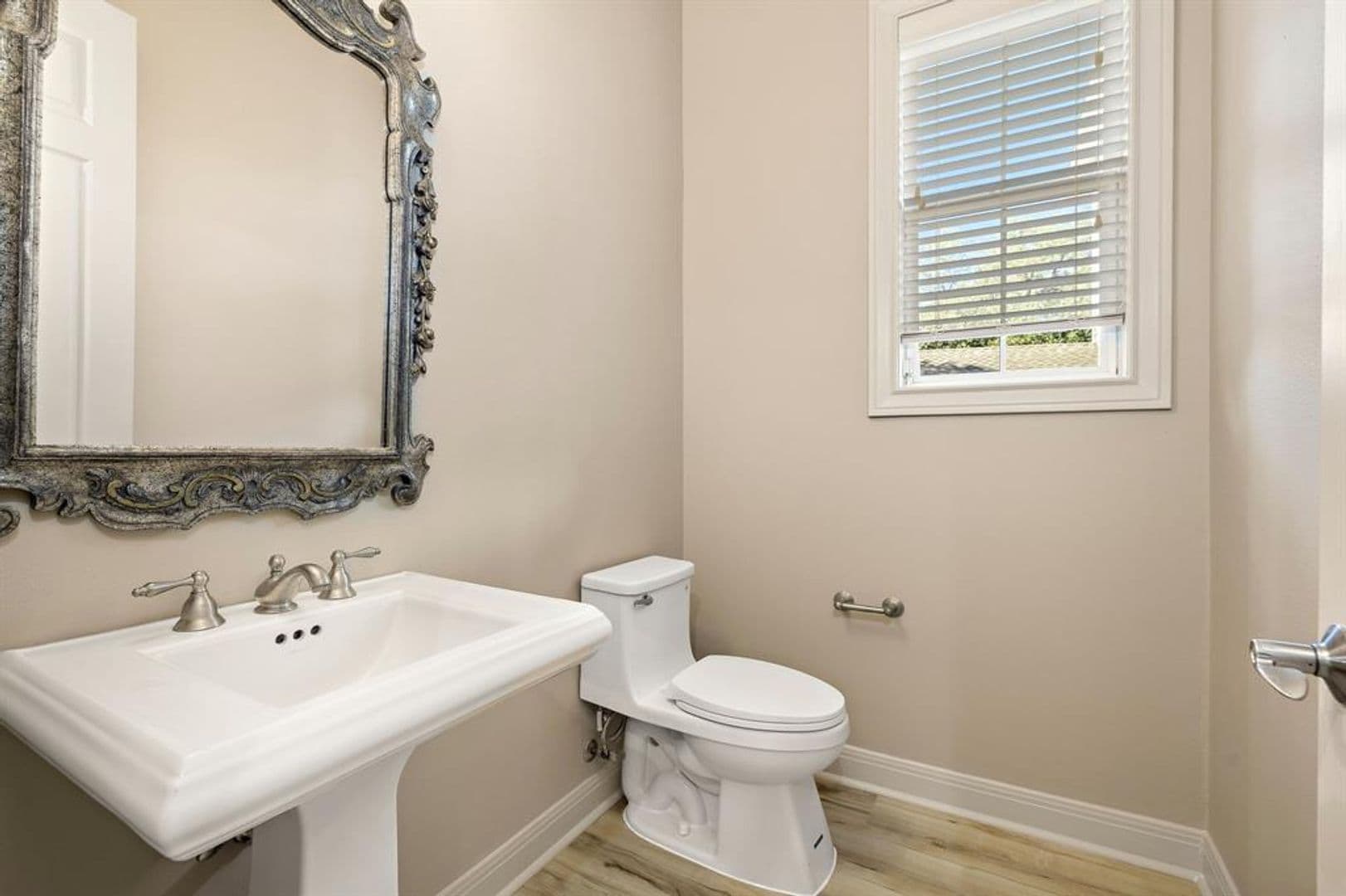 Austin House: 3508 Red River St