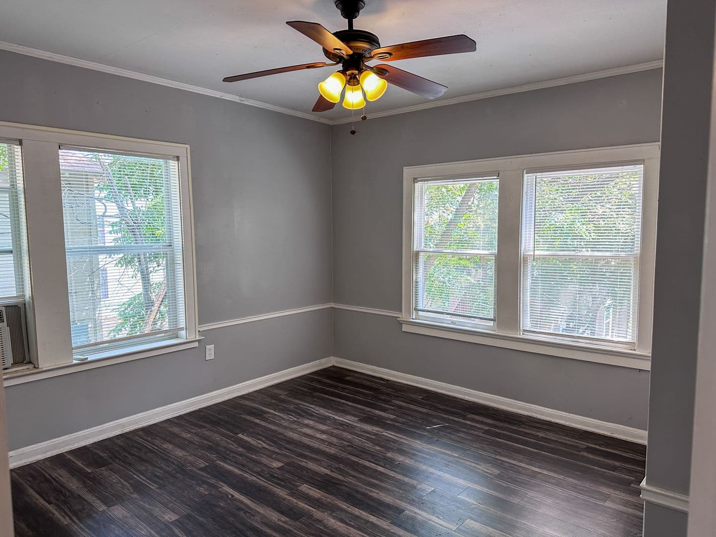 Austin Multiplex: 202 E 31st St