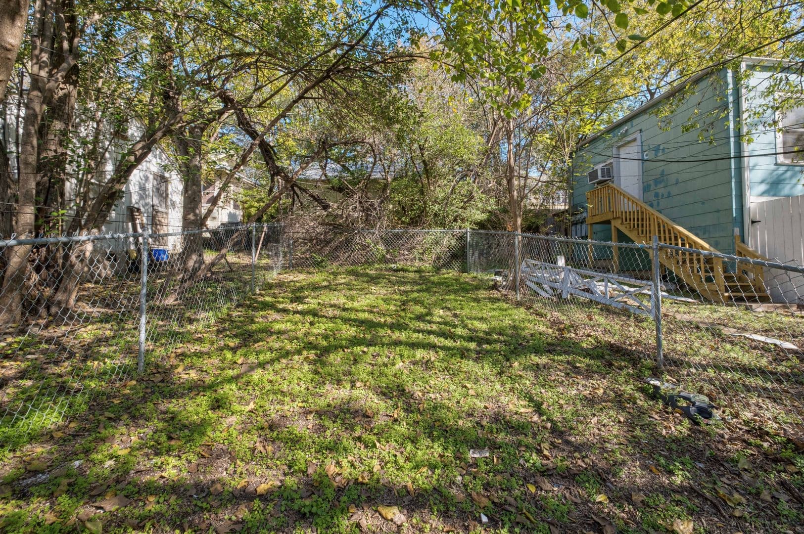 Austin Multiplex: 202 E 31st St