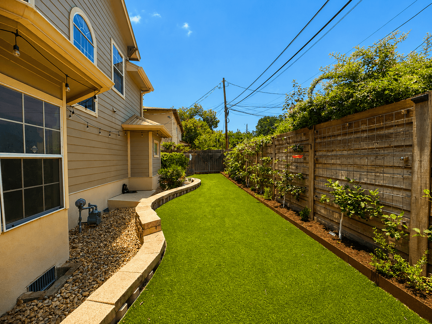 Austin House: 1612 Miriam #B