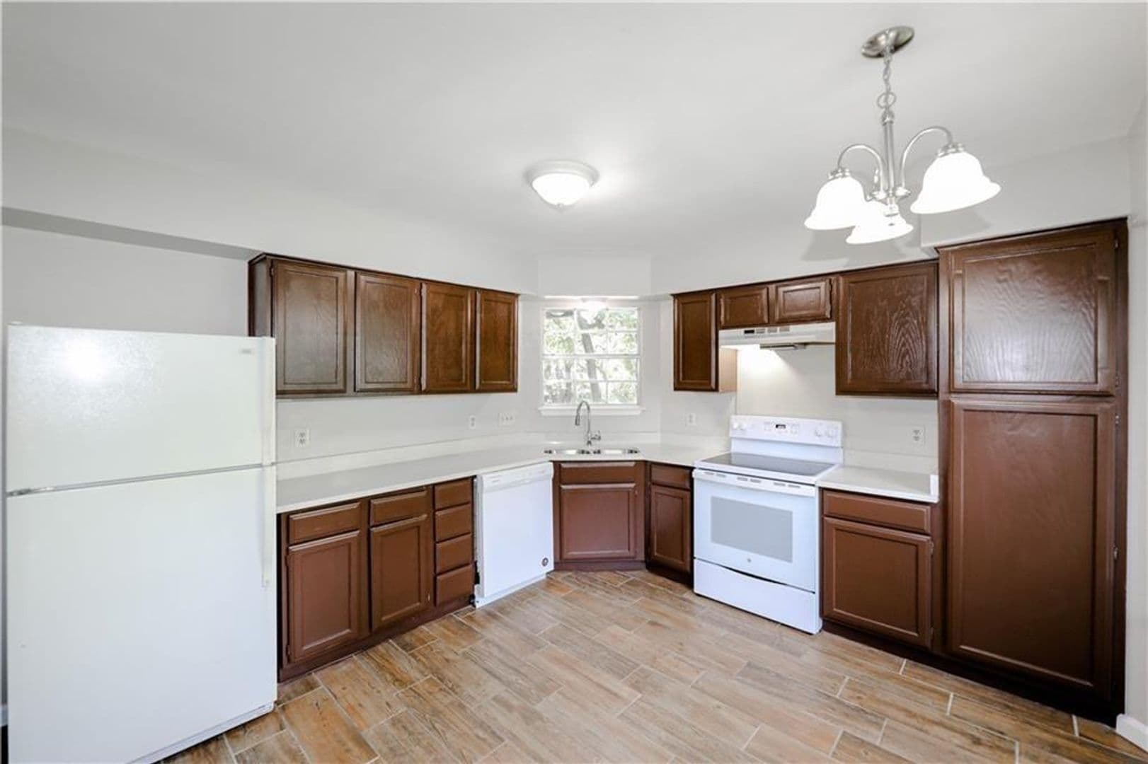 Austin Multiplex: 1700 Waterloo Trl