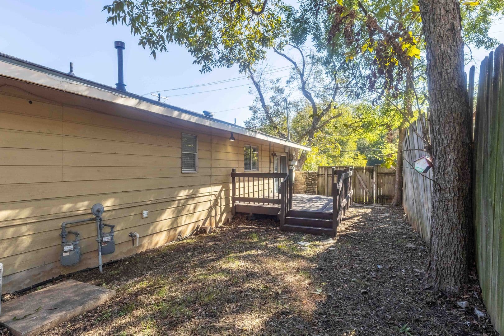 Austin Multiplex: 1104 Kinney Ave