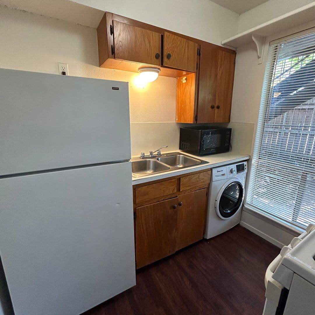 Austin Apartment: 1011 W. 23rd St.