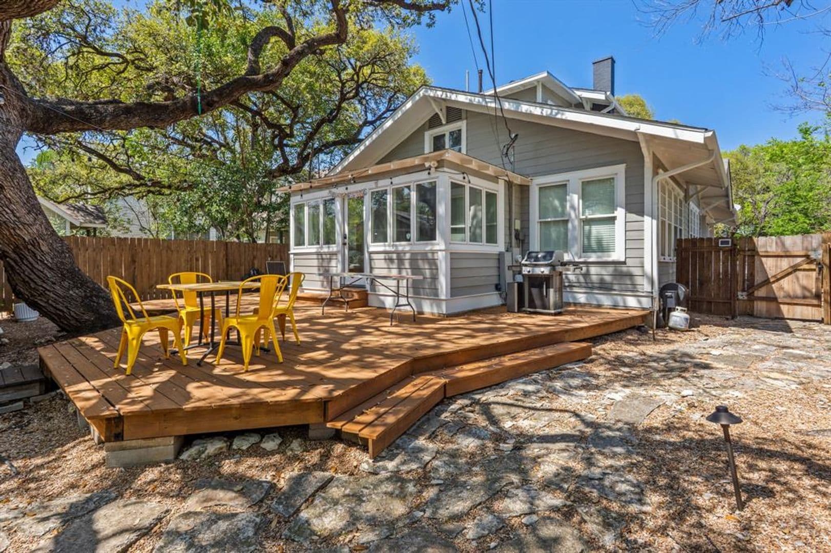 Austin House: 1203 W 22nd 1/2 St