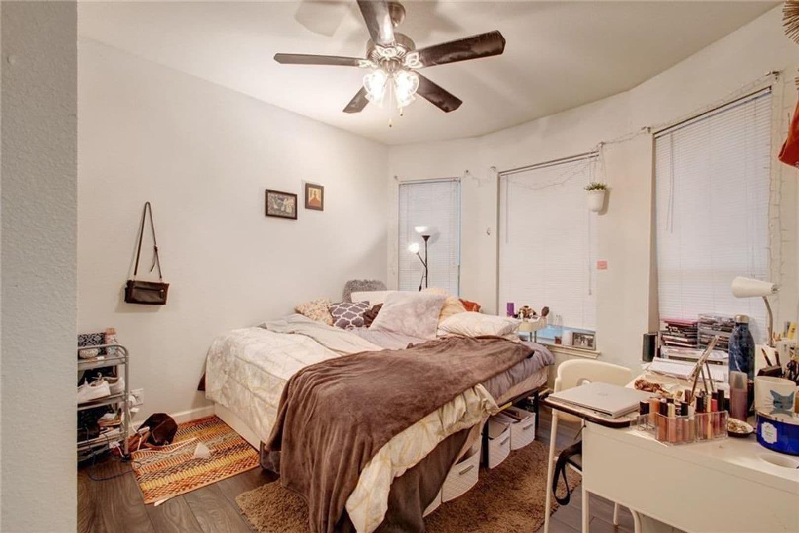 Austin Multiplex: 509 Elmwood Pl