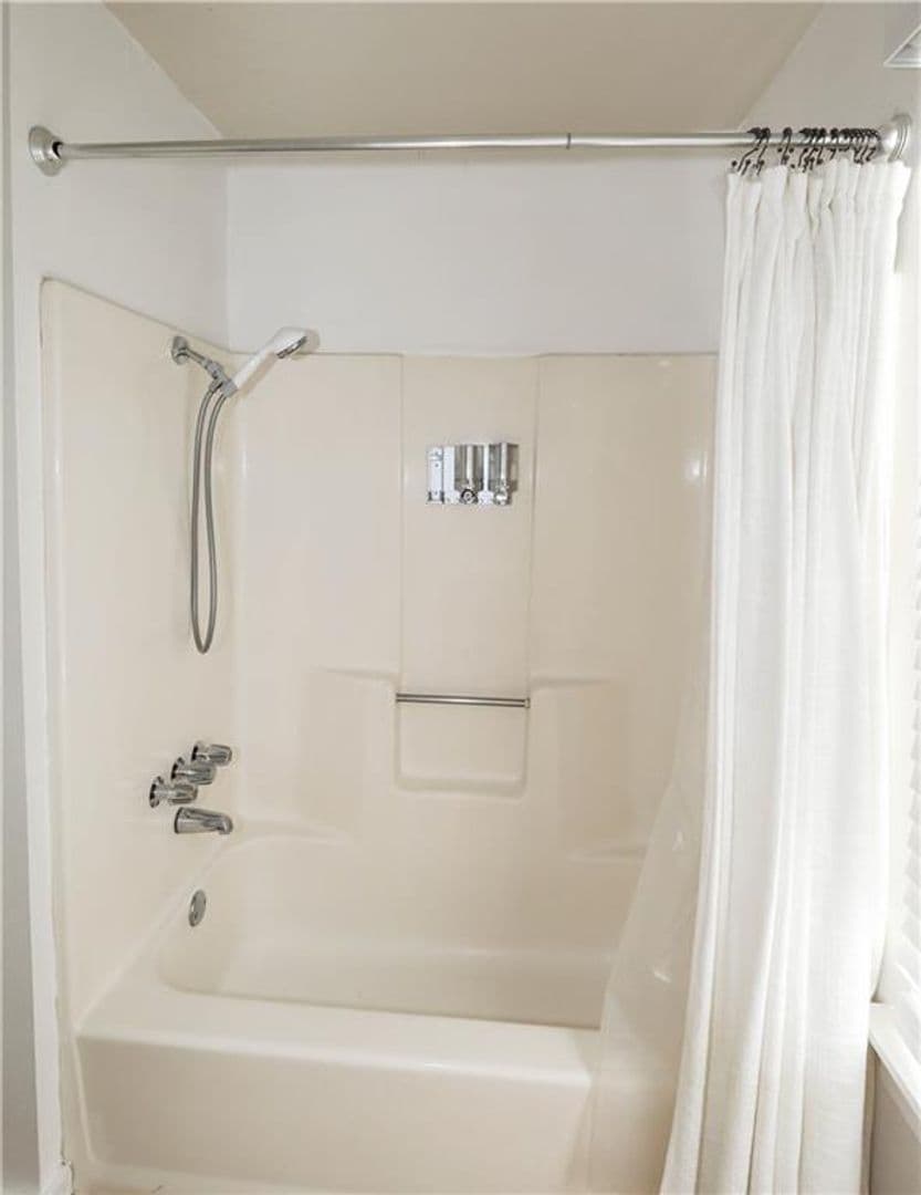 Austin Multiplex: 1305 Lorrain St - Unit D