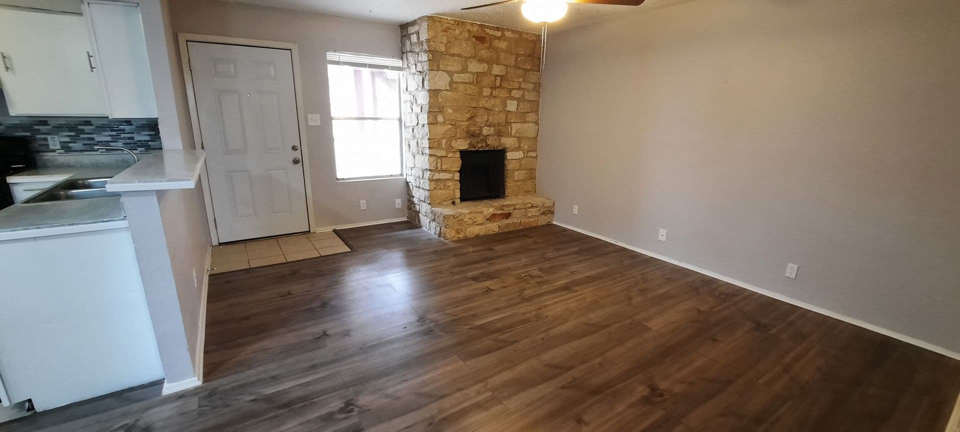 Austin Apartment: 823 Taulbee Ln