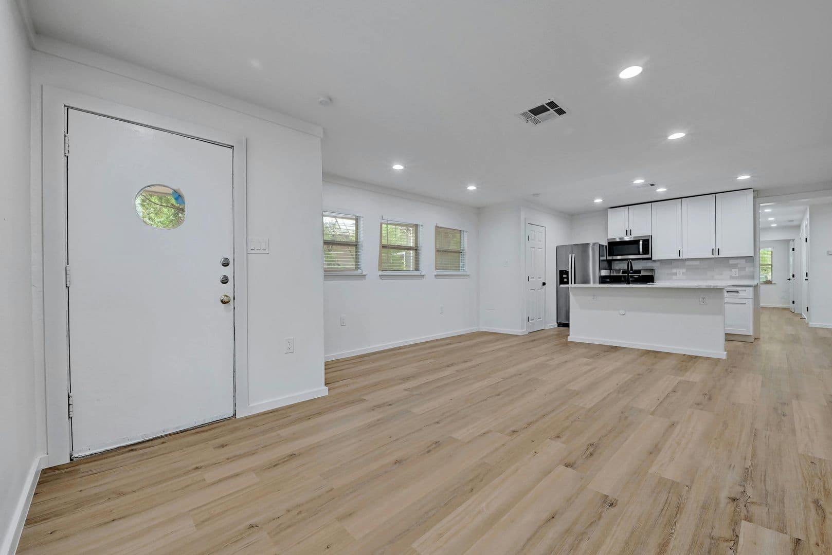 Austin House: 1913 David St
