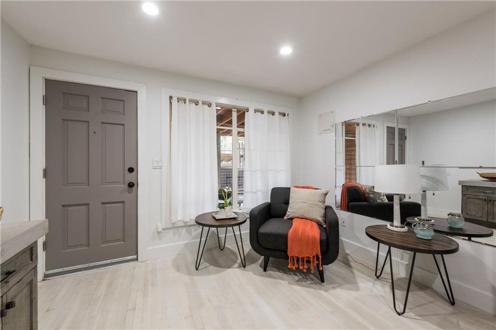 Austin Condo: 1212 Castle Hill Street