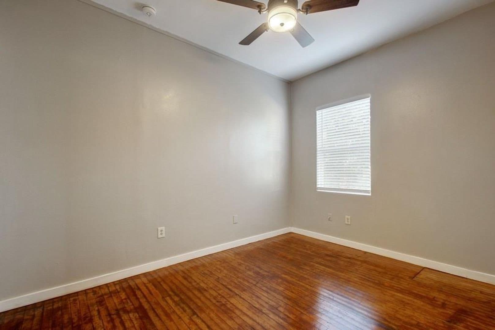 Austin Multiplex: 611 Nelray Blvd