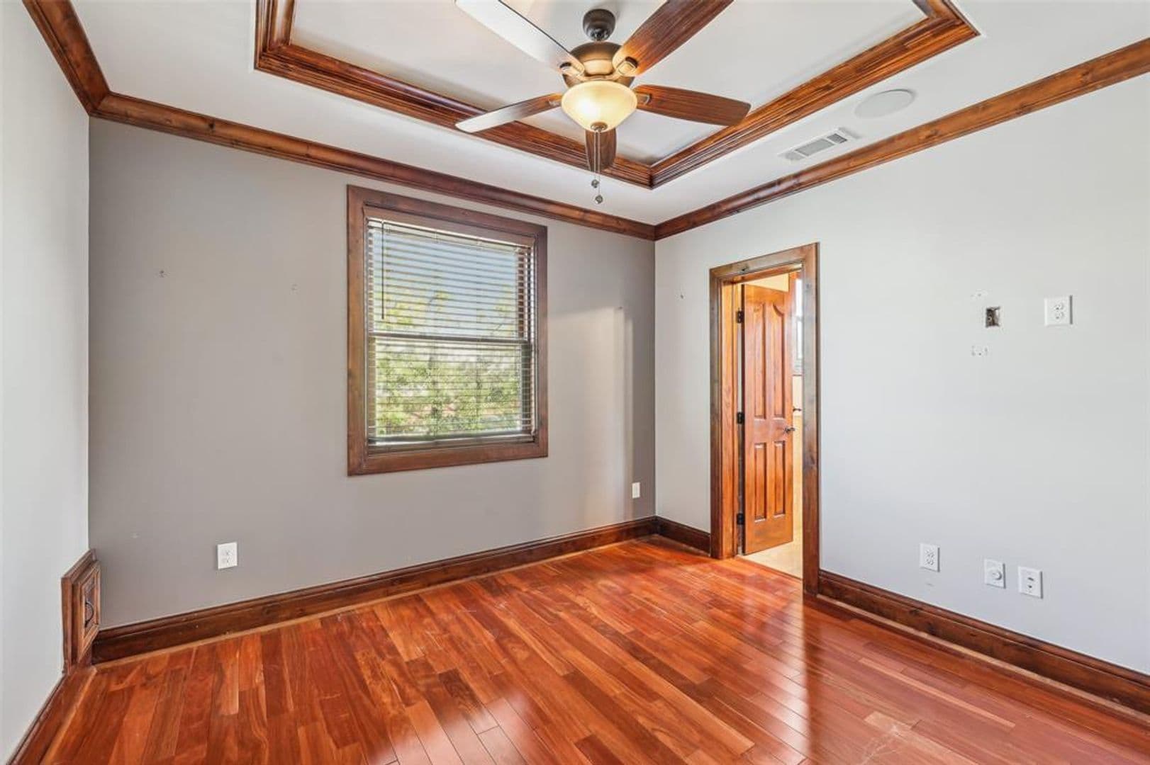 Austin Multiplex: 1904 E 13th St