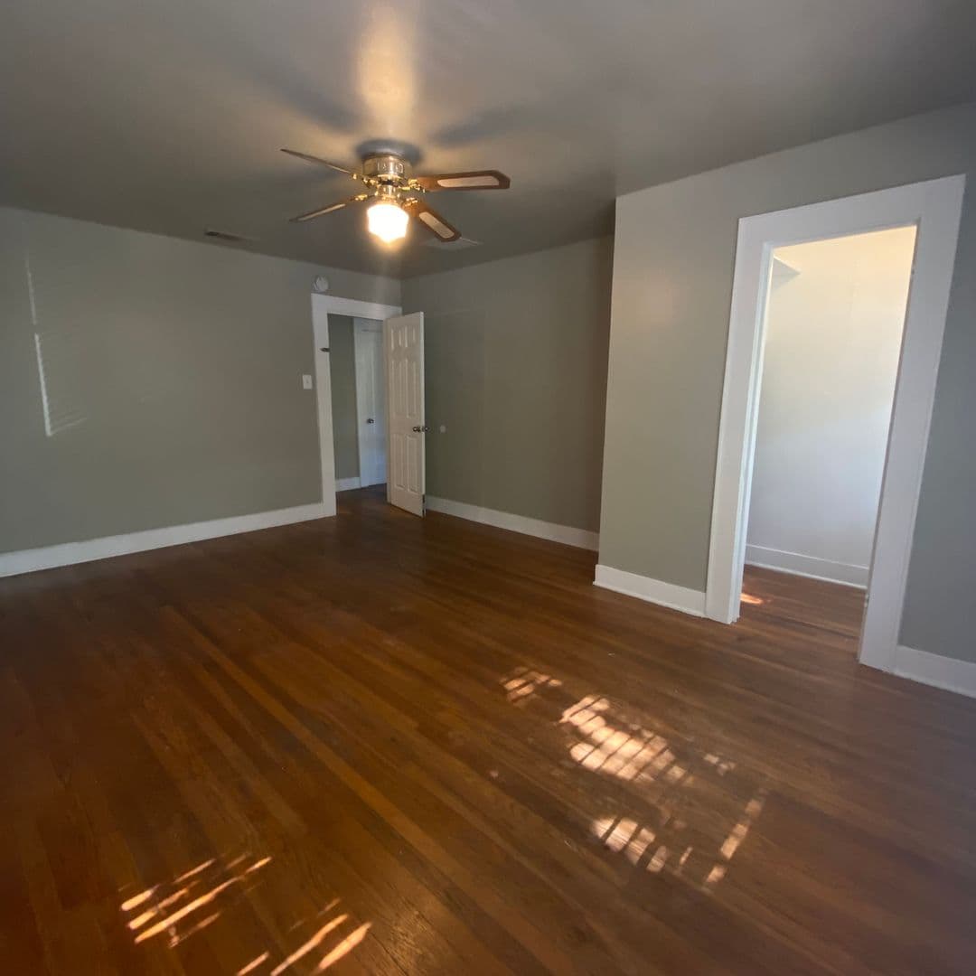 Austin Multiplex: 2714 Whitis Ave - Entire House
