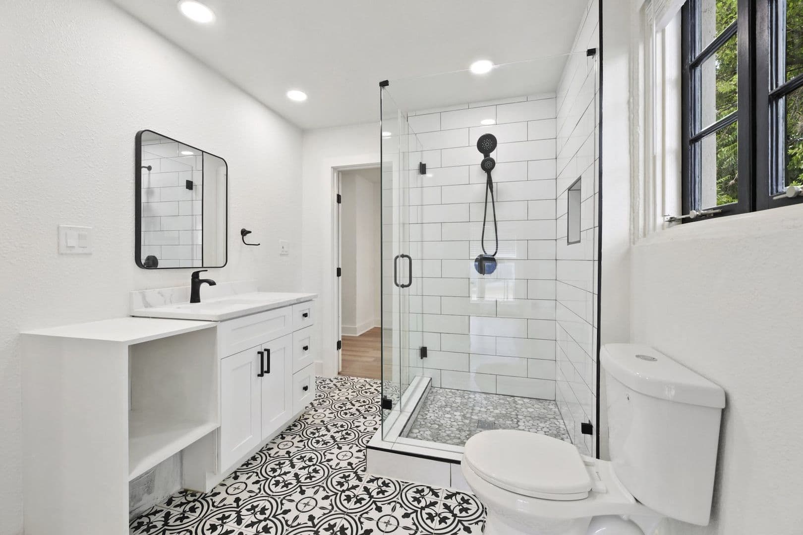 Austin House: 2808 San Pedro St