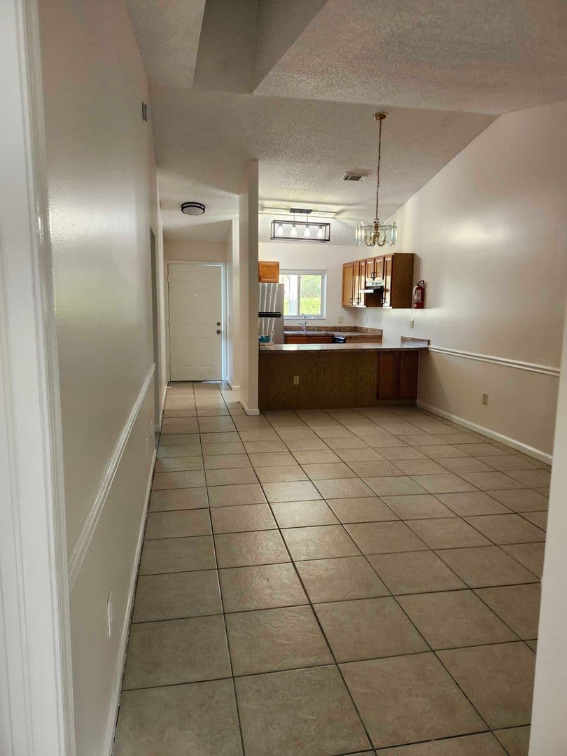 West Palm Beach Apartment: 5214 Stacy Road