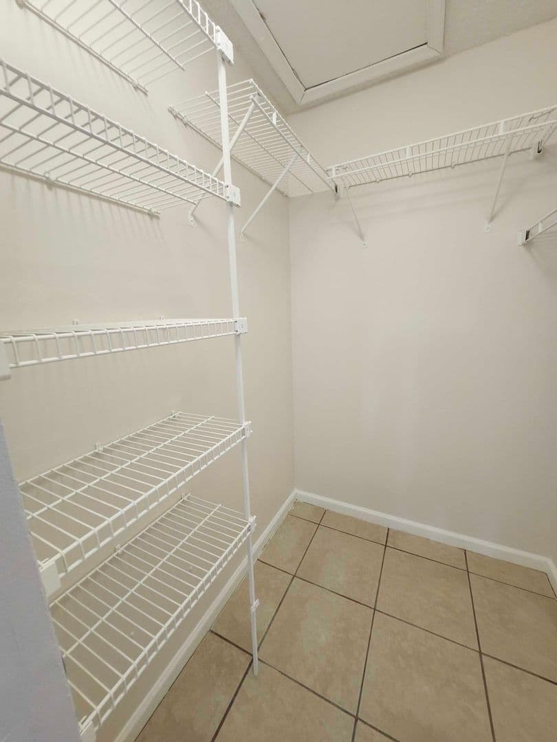 West Palm Beach Apartment: 5214 Stacy Road