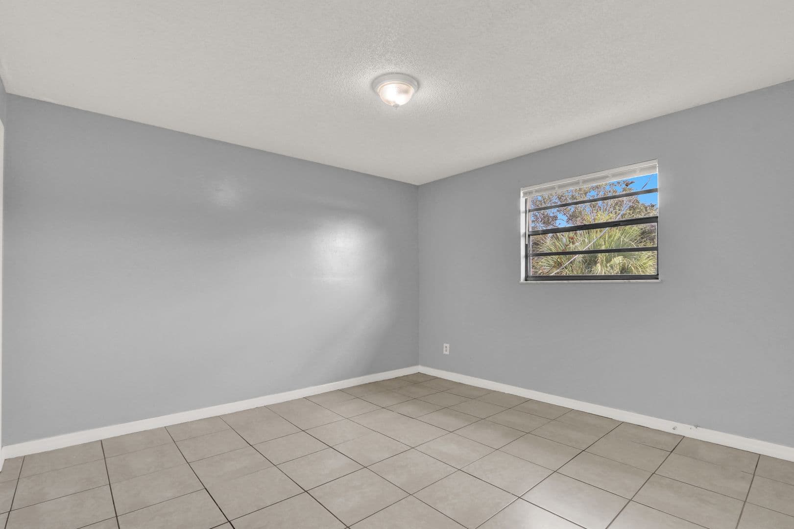 Fort Pierce Apartment: 3104-3210 Louisiana Avenue