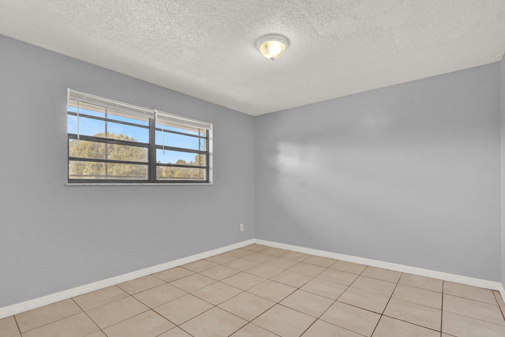 Fort Pierce Apartment: 3104-3210 Louisiana Avenue