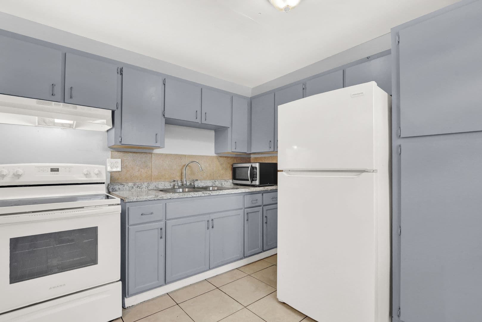 Fort Pierce Apartment: 3104-3210 Louisiana Avenue