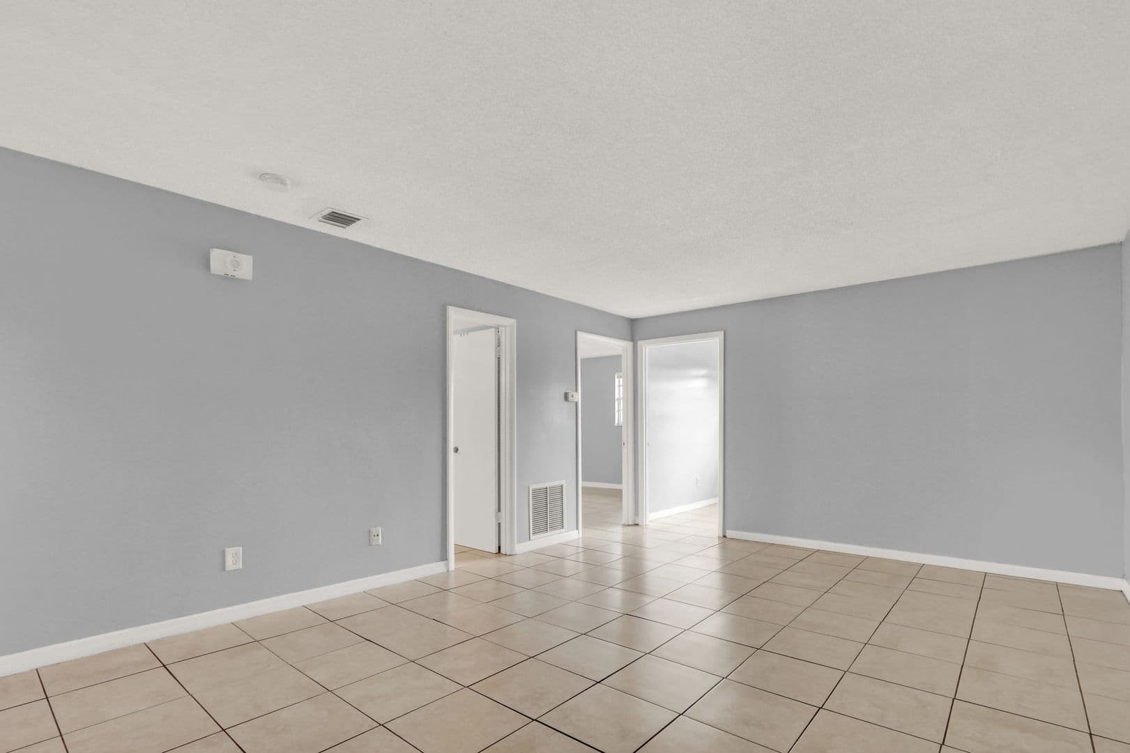 Fort Pierce Apartment: 3104-3210 Louisiana Avenue