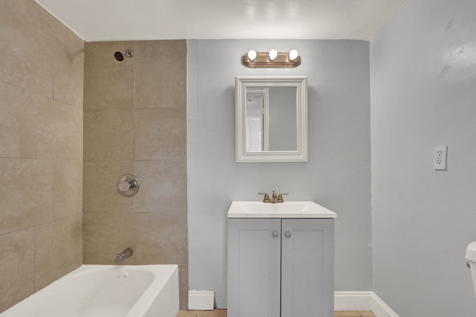 Fort Pierce Apartment: 3104-3210 Louisiana Avenue