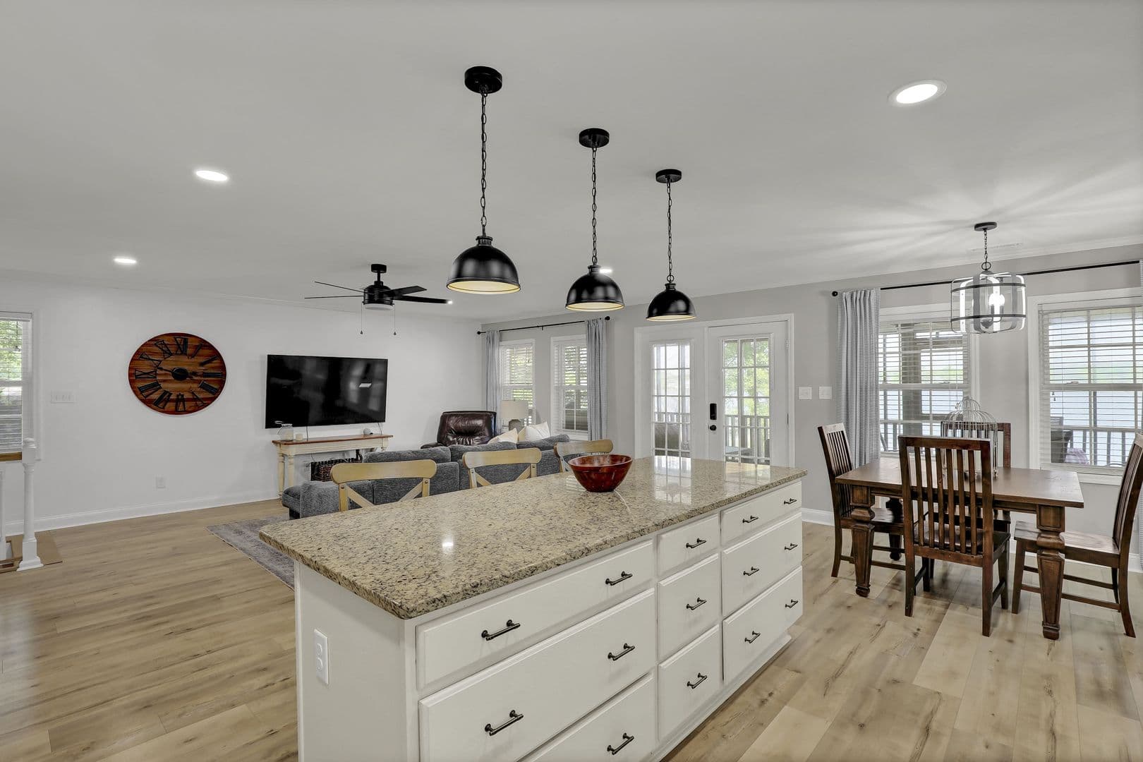 Sneads Ferry House: 725 Chadwick Shores Drive