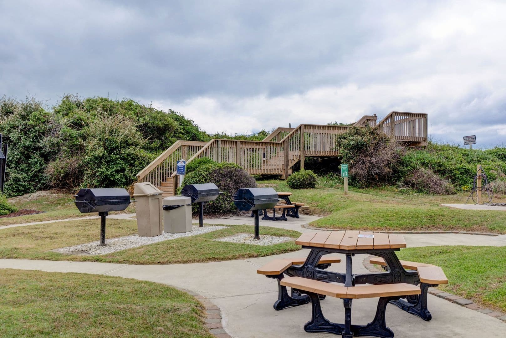 N. Topsail Beach House: 2000 New River Inlet Road