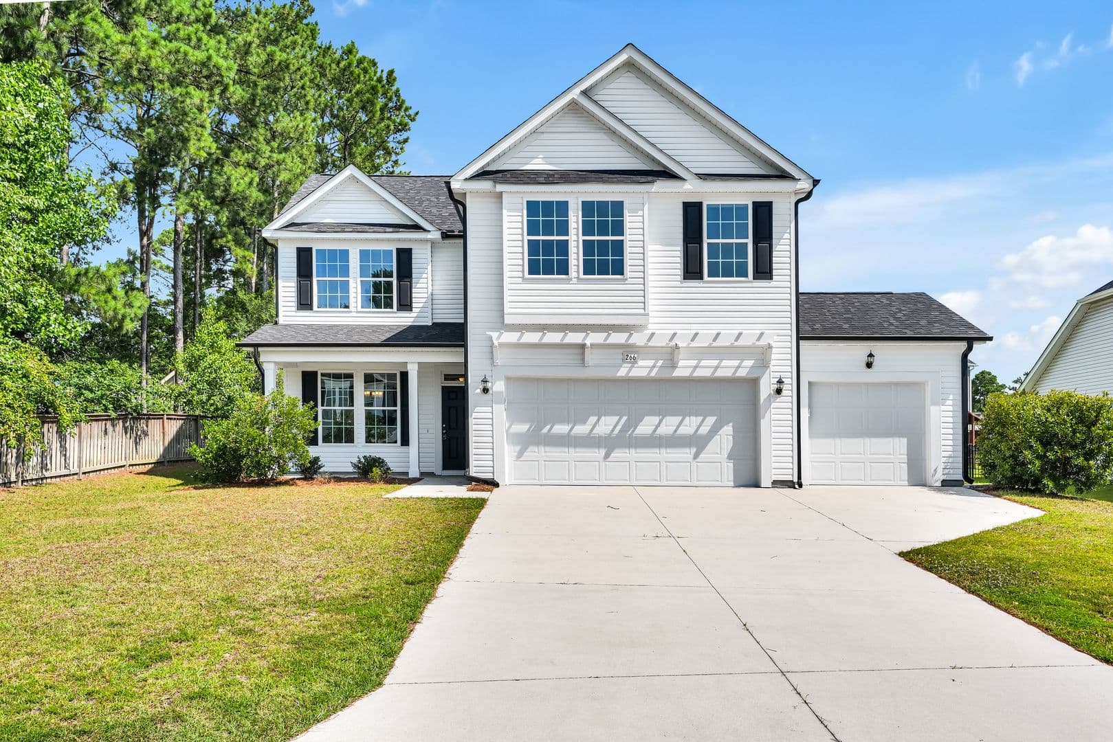 Sneads Ferry House: 266 E. Red Head Cir.