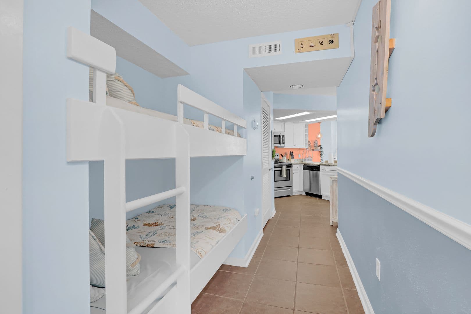 N. Topsail Beach House: 2000 New River Inlet Road