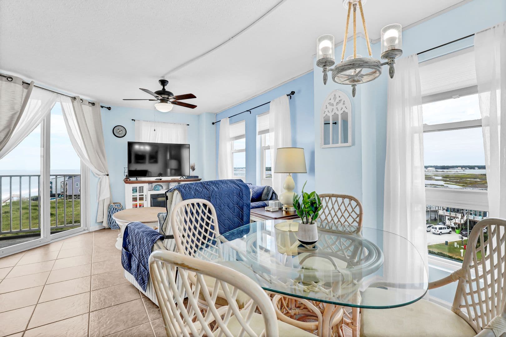 N. Topsail Beach House: 2000 New River Inlet Road