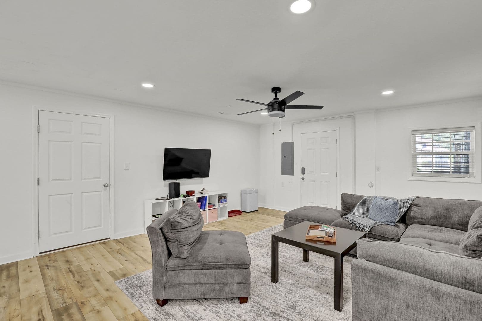 Sneads Ferry House: 725 Chadwick Shores Drive