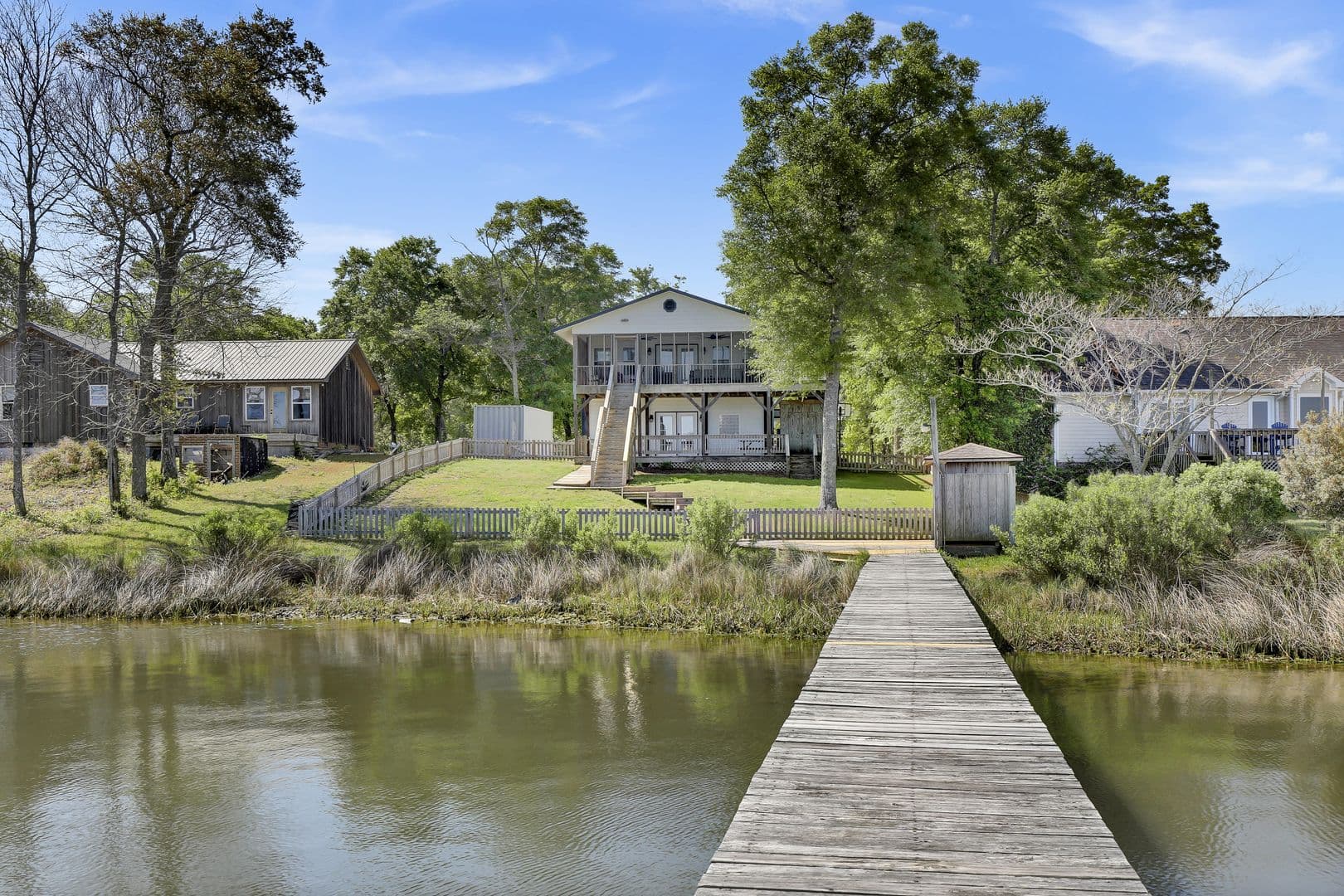 Sneads Ferry House: 725 Chadwick Shores Drive