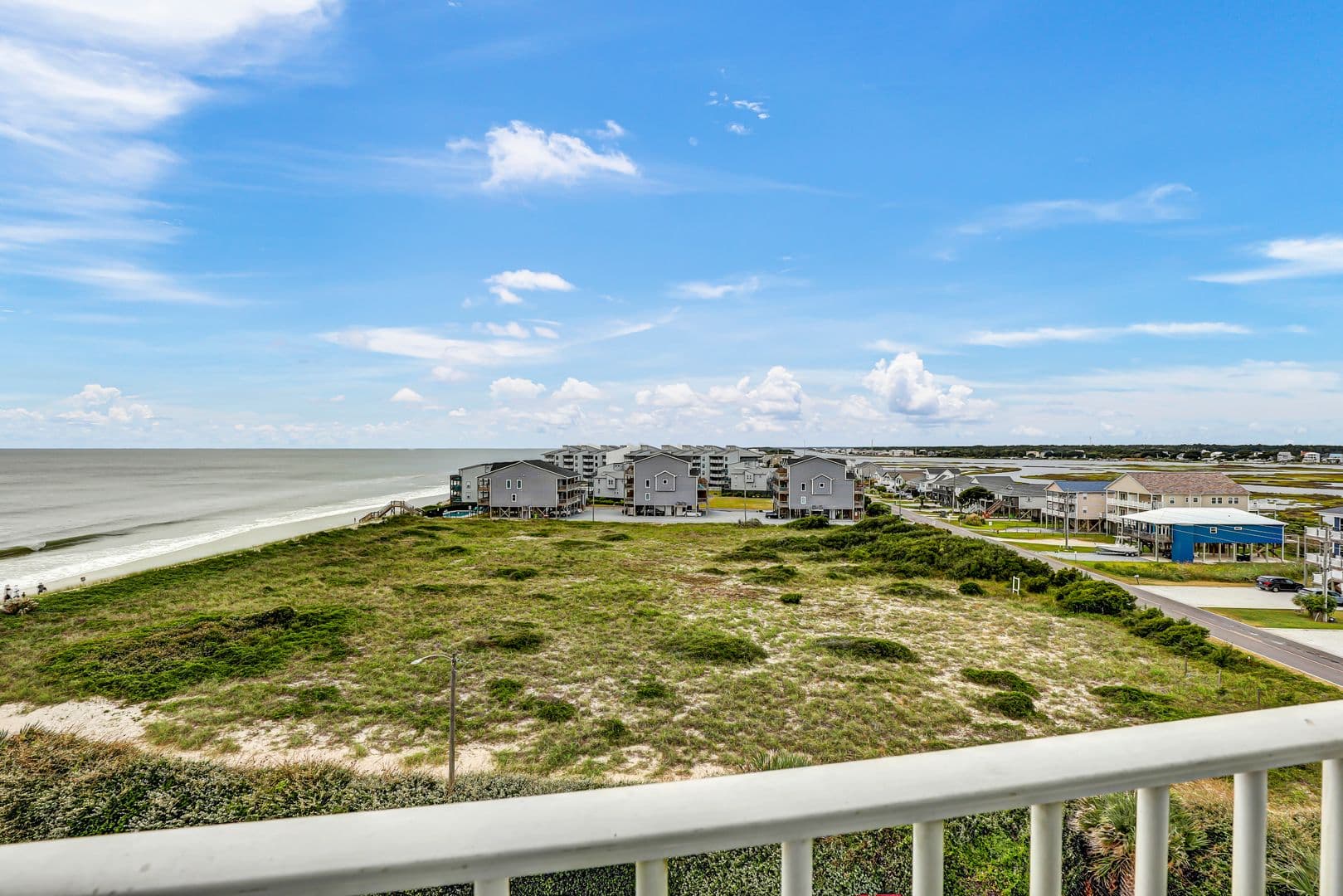 N. Topsail Beach House: 2000 New River Inlet Road