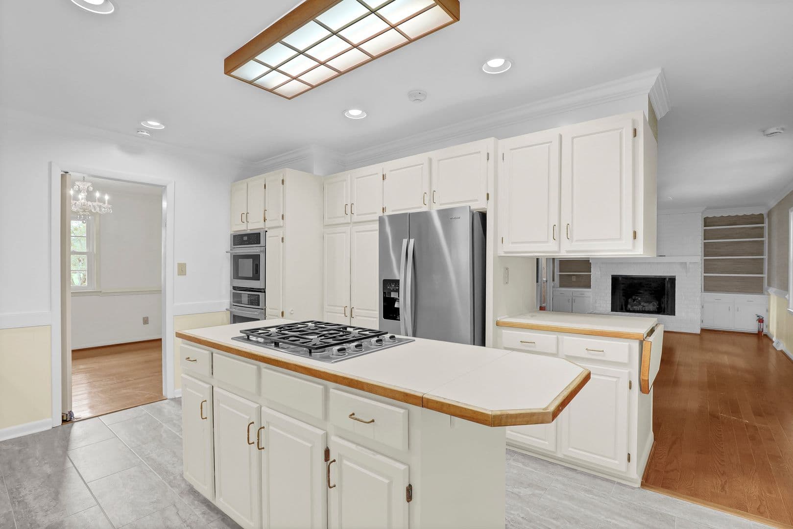 Jacksonville House: 700 Clyde Drive