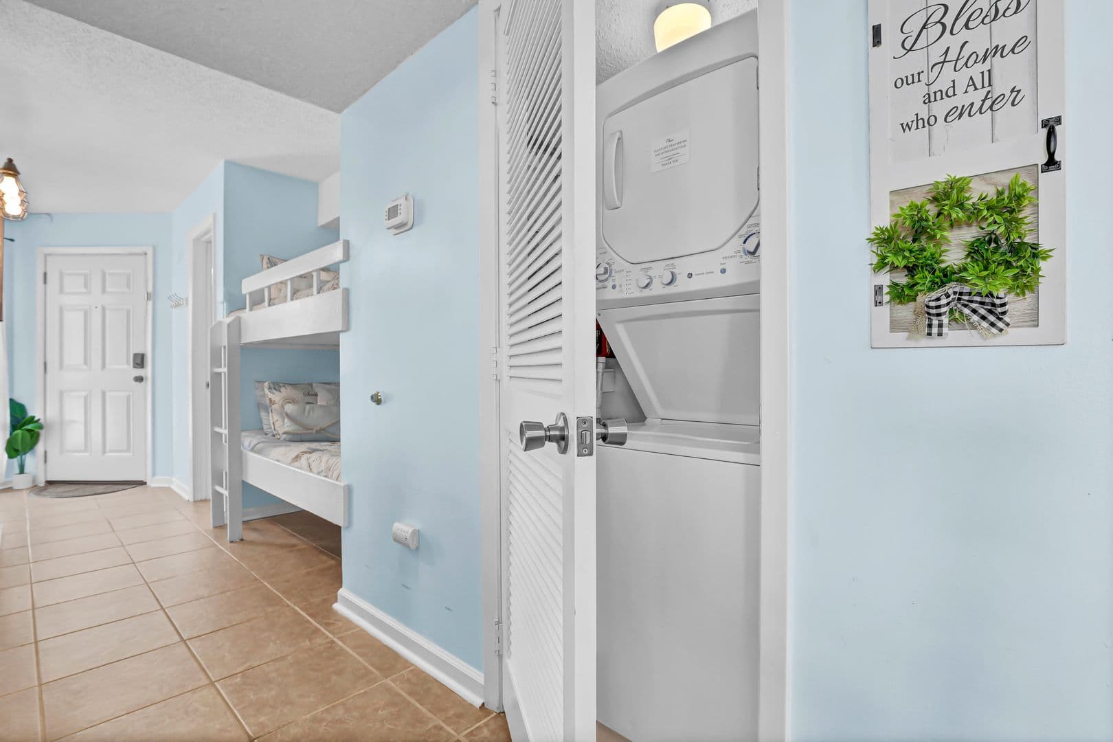 N. Topsail Beach House: 2000 New River Inlet Road