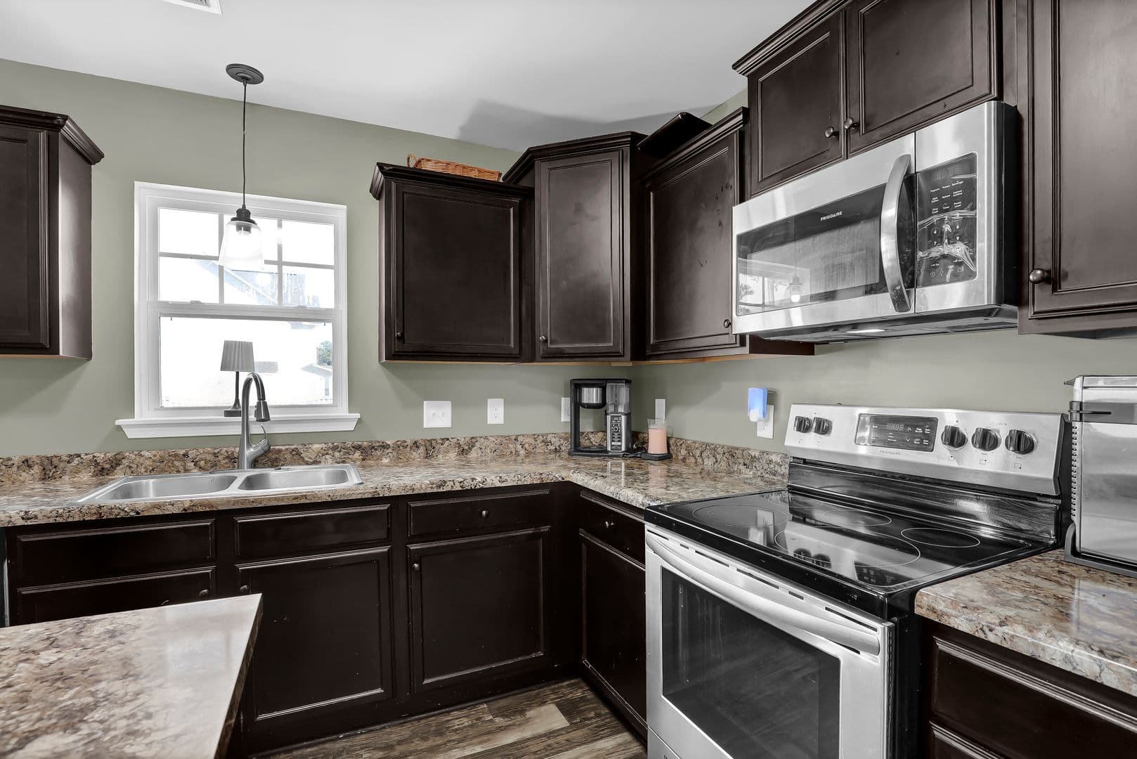 Sneads Ferry House: 245 Breakwater Drive