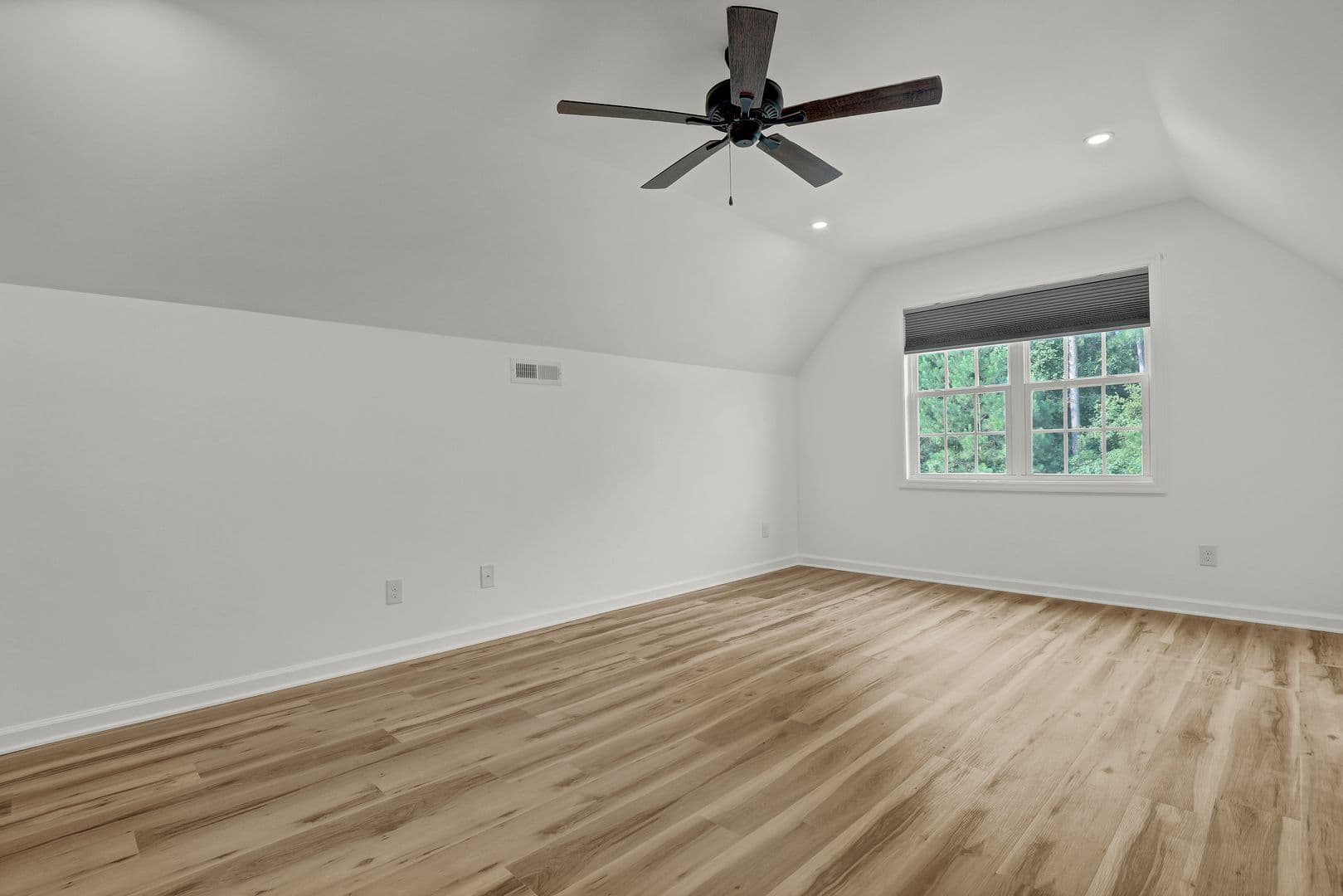 Jacksonville House: 244 Blue Creek Farms Dr.