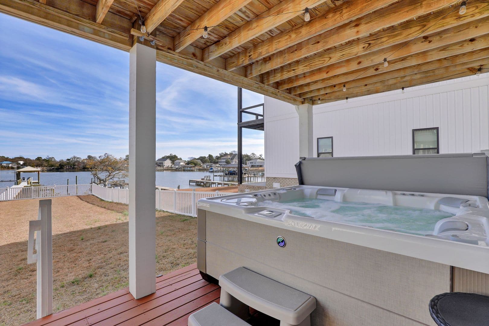 Sneads Ferry House: 1059 Meridian Dr