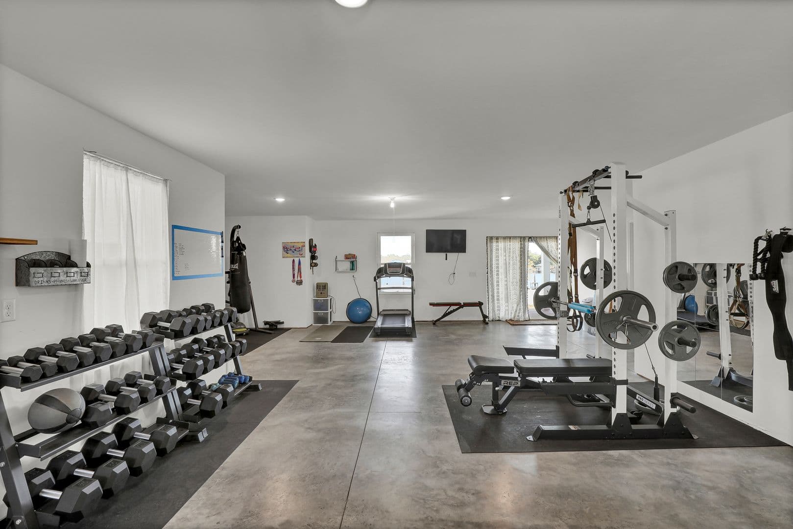 Sneads Ferry House: 1059 Meridian Dr
