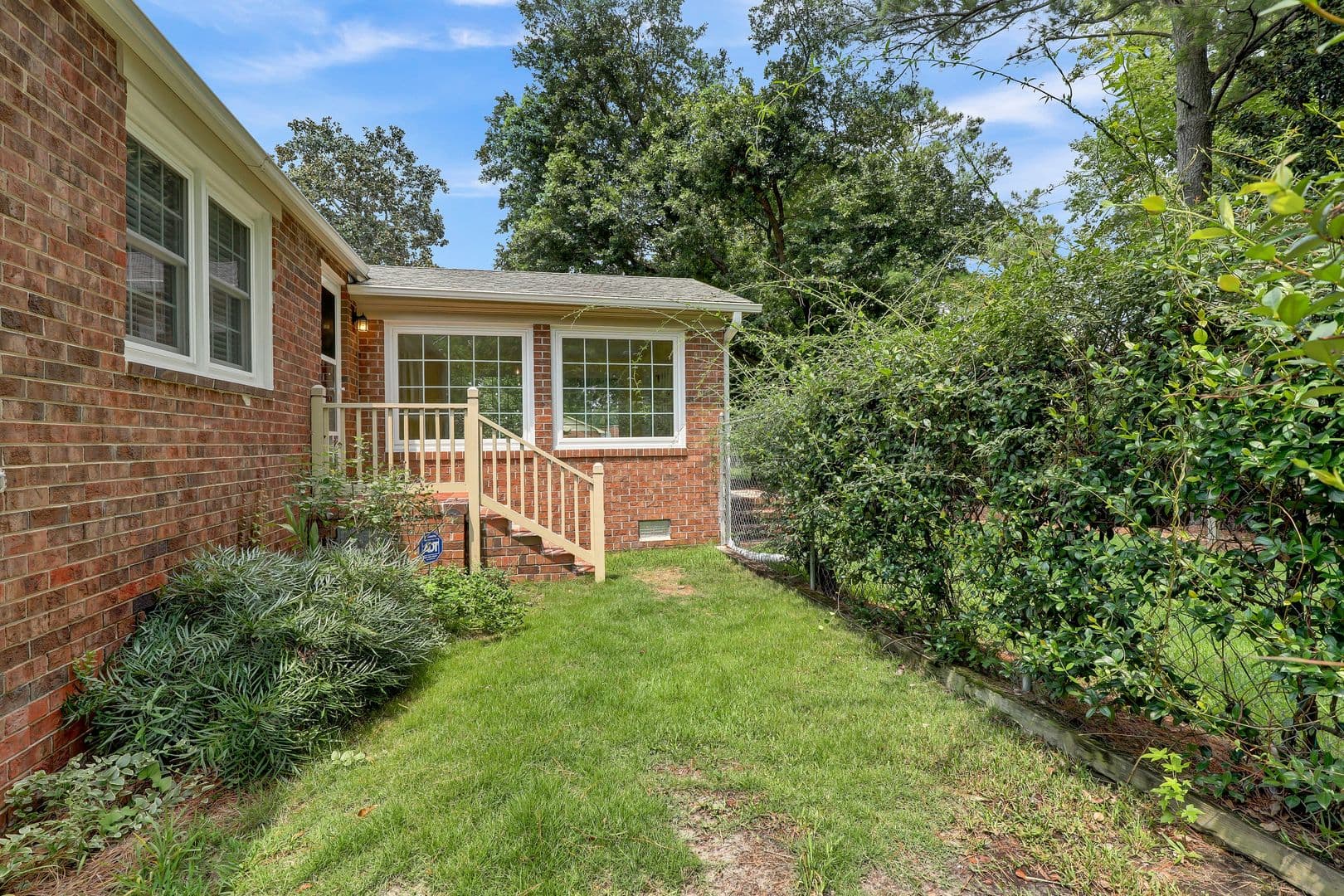 Jacksonville House: 700 Clyde Drive